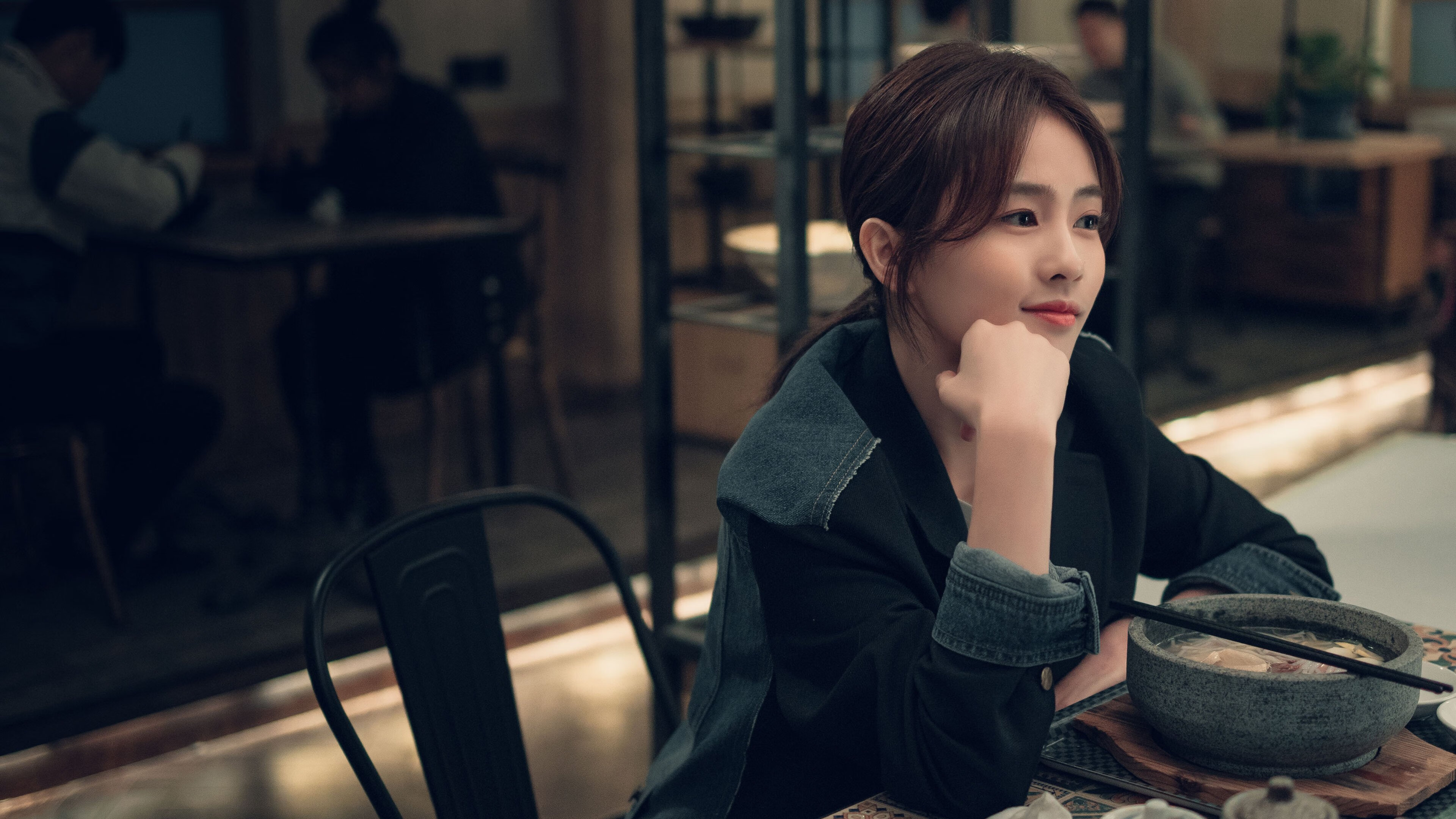 巴西女足在奥运会小组赛中以2-1战胜日本，巴西女足奥运成绩