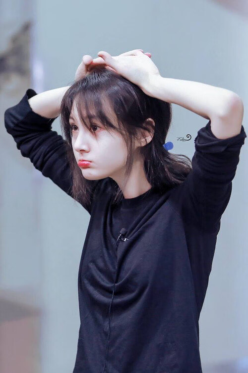 爱游戏体育-赛事期间的精彩表演与技术展示，赛事期间的精彩表演与技术展示作文