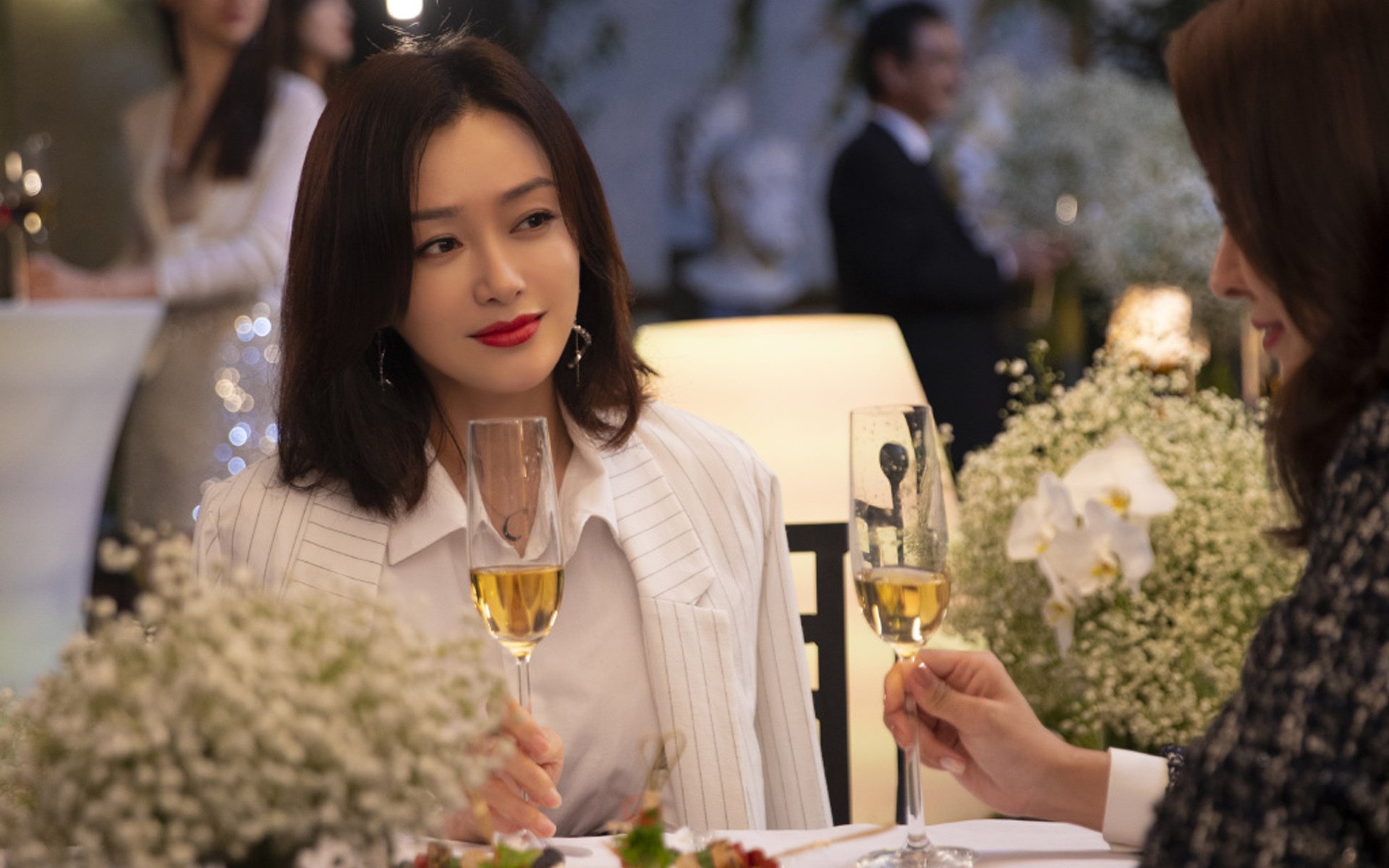 爱游戏 电竞-西甲联赛中出现多场高比分精彩对决，西甲比分赛程