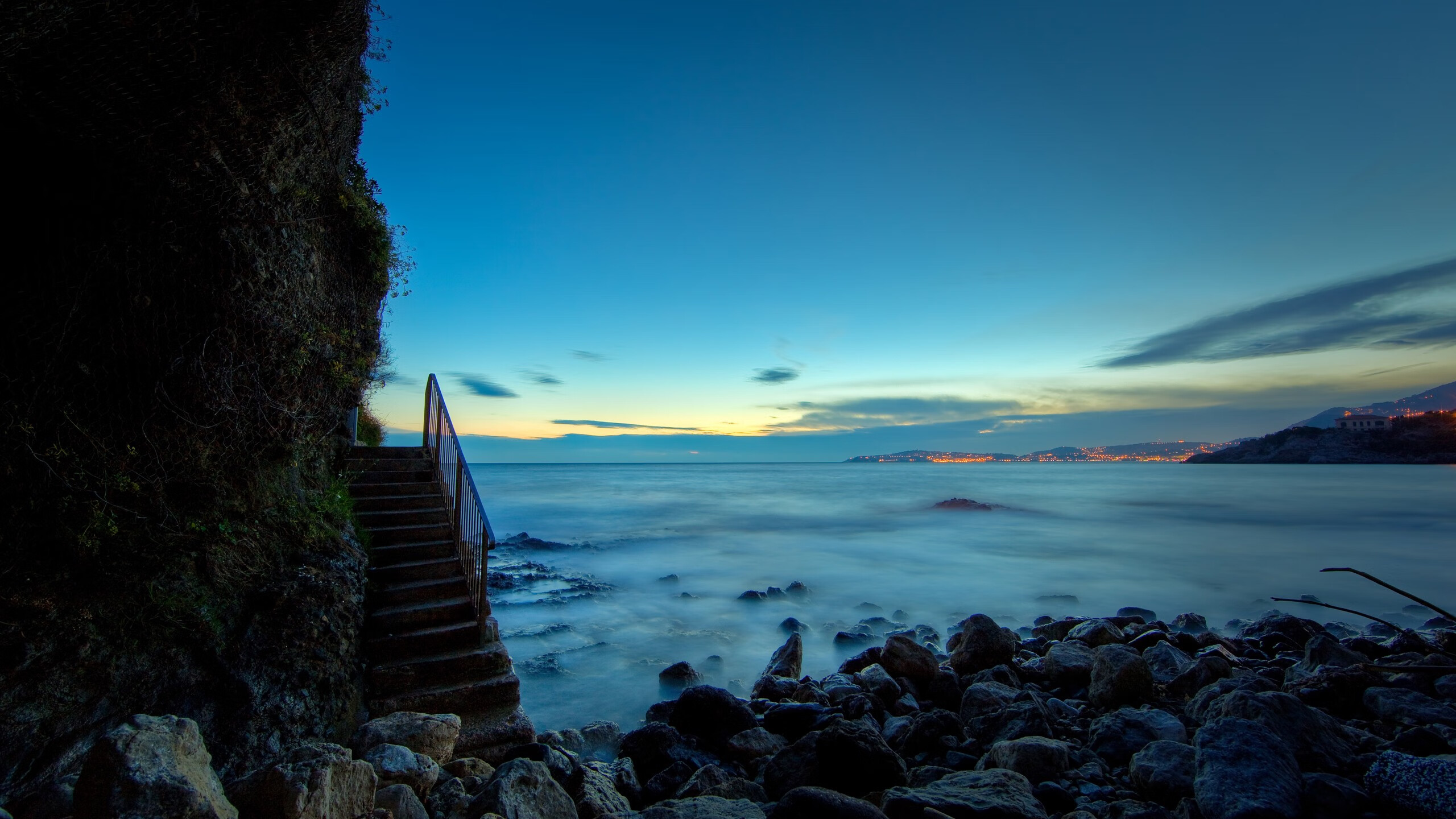 太阳队主场失利，球员状态起伏不定，太阳队主场胜率