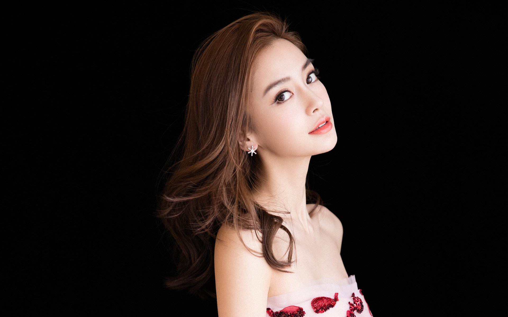 掘金客场告捷约基奇再夺三双,掘金中锋约基奇厉害吗