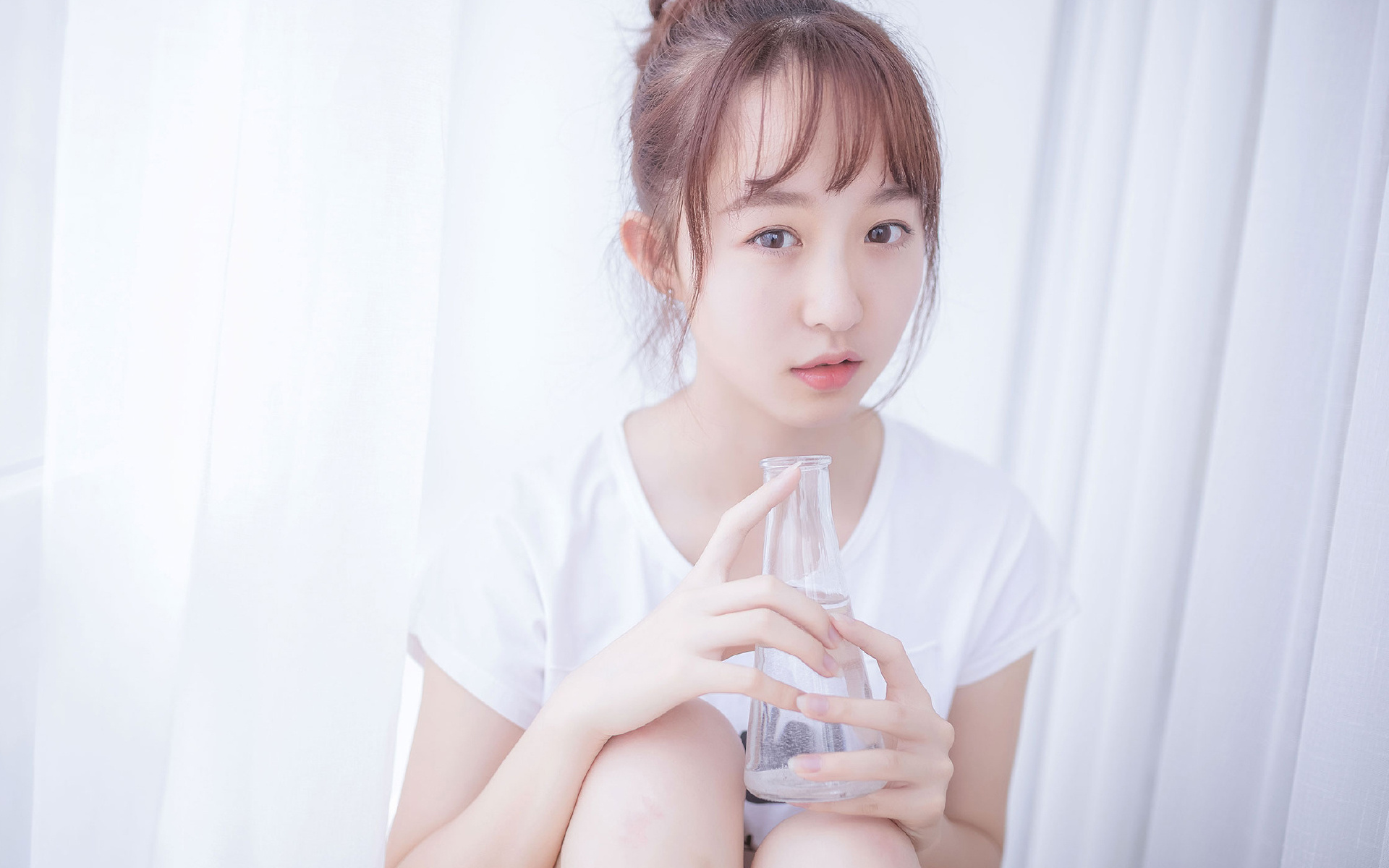 爱游戏在线登录入口-骑士训练结束后球员集体志愿清洁球馆，骑士队人员